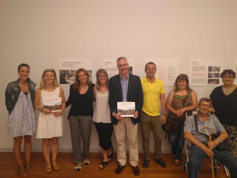 Visita a la Exposición Fotográfica FOTOVOZ BILBAO